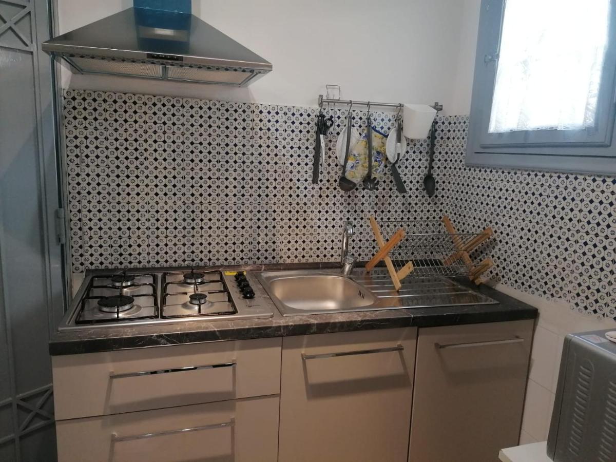 La Casina Giramondo Di Ele Viareggio Exterior foto
