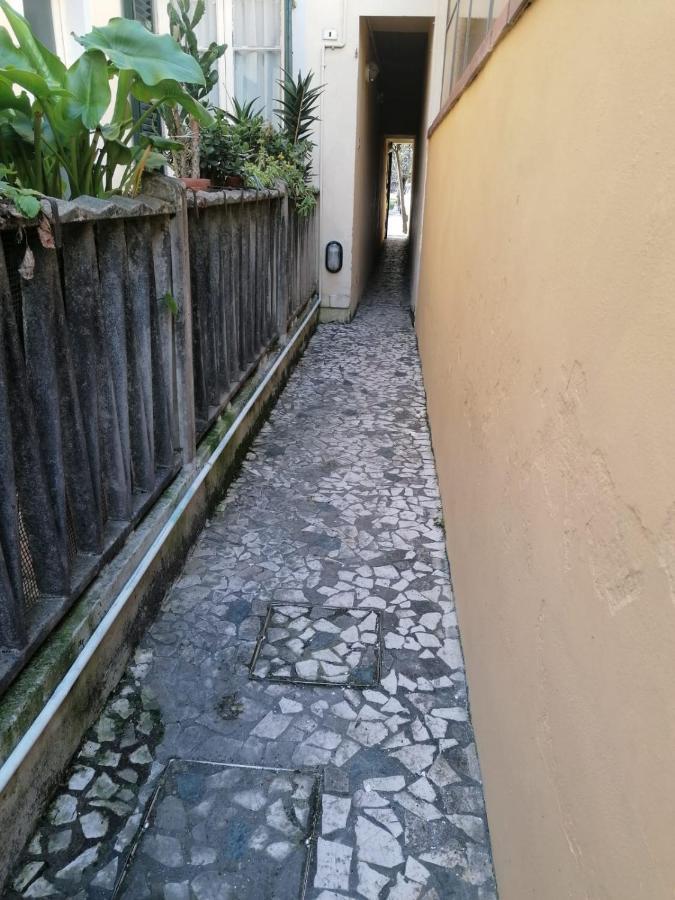 La Casina Giramondo Di Ele Viareggio Exterior foto