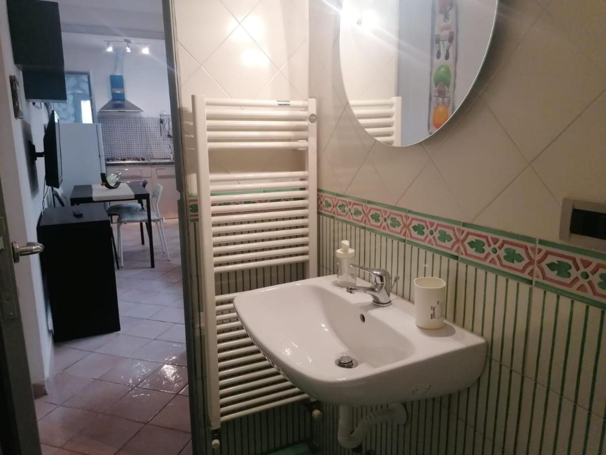 La Casina Giramondo Di Ele Viareggio Exterior foto