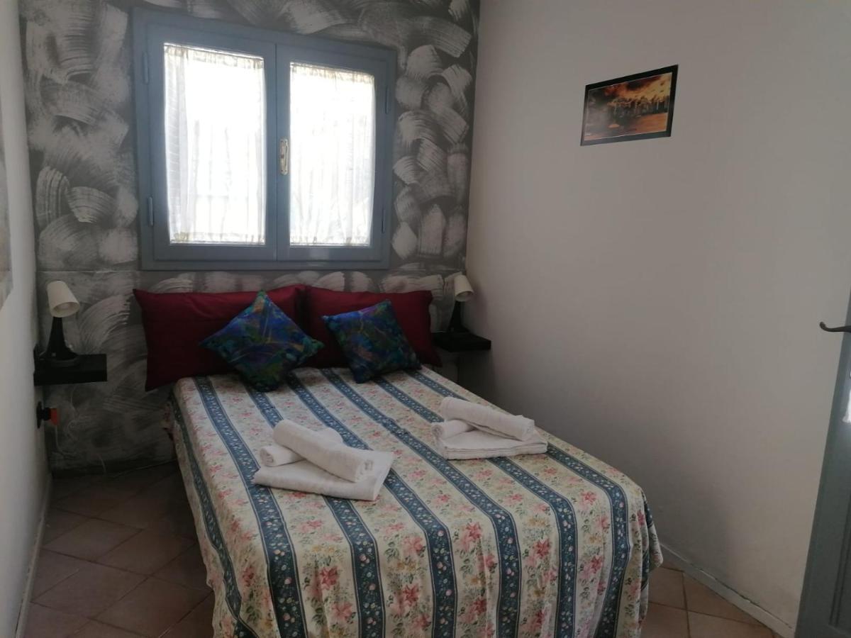 La Casina Giramondo Di Ele Viareggio Exterior foto